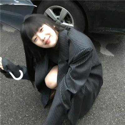 日常景象中的温情片刻捕捉